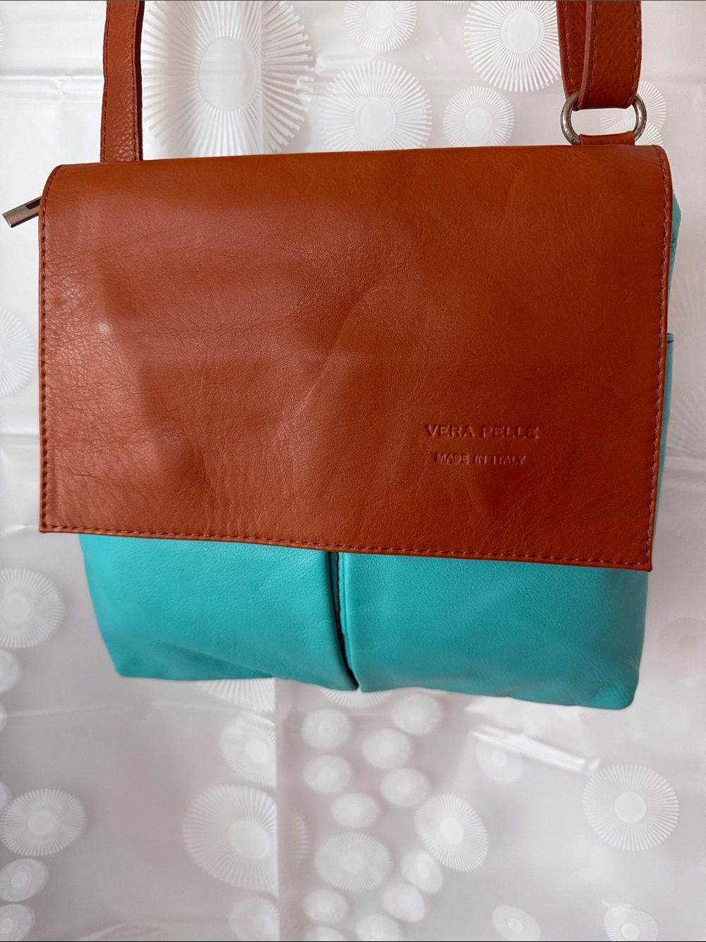 Vera Pelle made in Italy Tan and Teal Two-Tone Leather Crossbody,